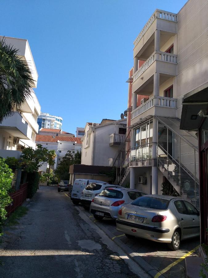 Vila Maka Lägenhet Budva Exteriör bild